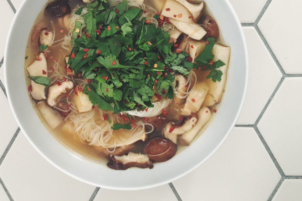 Vegane Pho: die wandelbare vietnamesiche Suppe