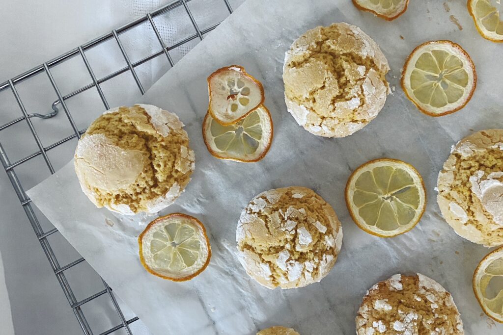 Lemon Crinkle Cookies: herrliche Zitronen-Kekse